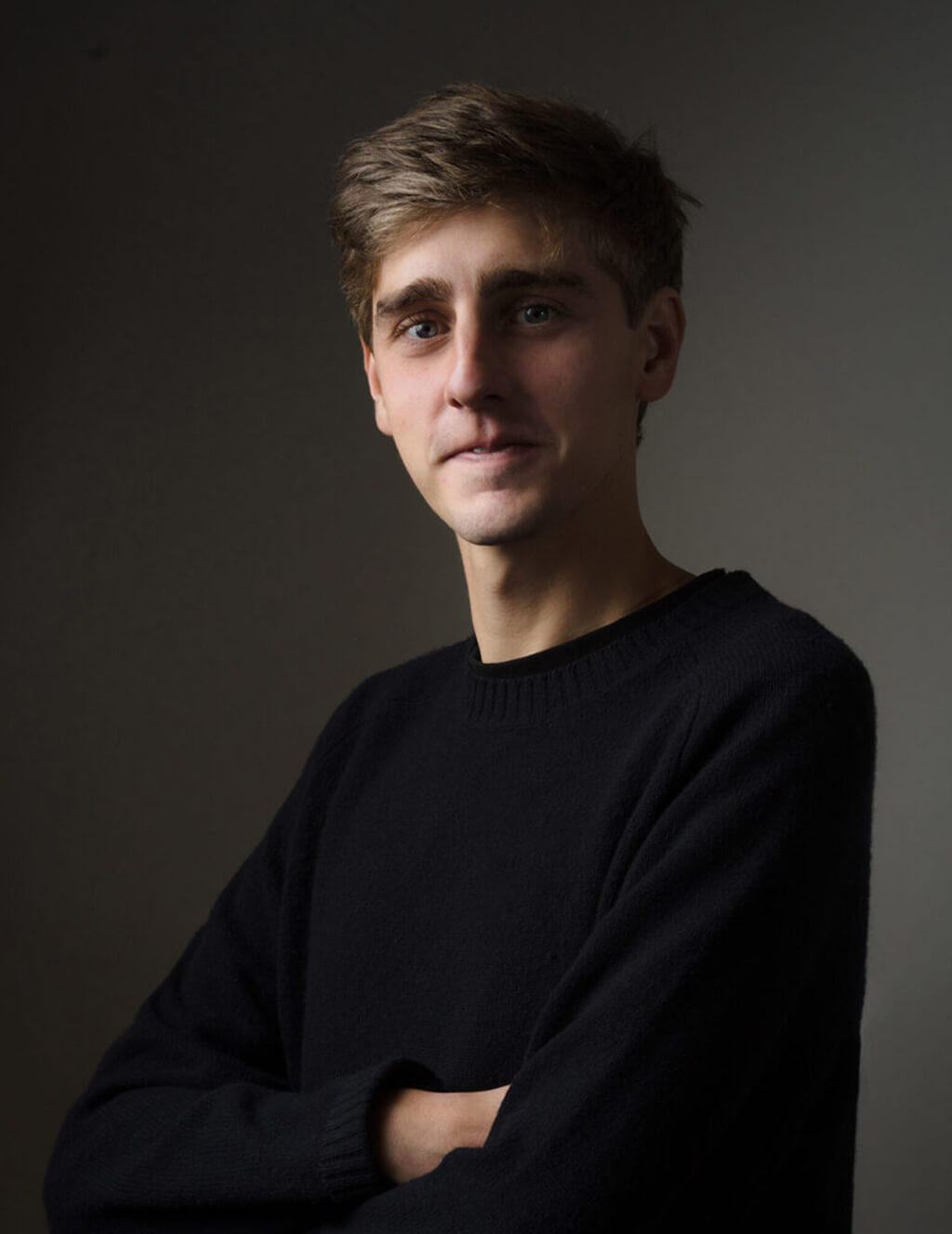 Stark-Miguel-Fajardo-Presencio-Uitsnede